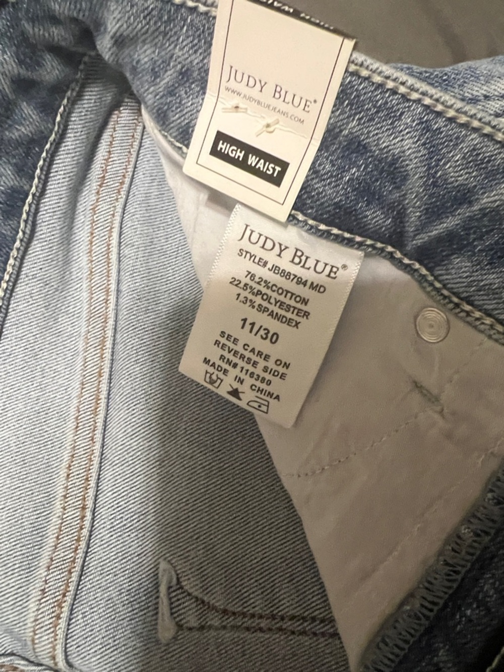 Wide-Leg Light Blue Women's Jeans - Picture 4 of 9
